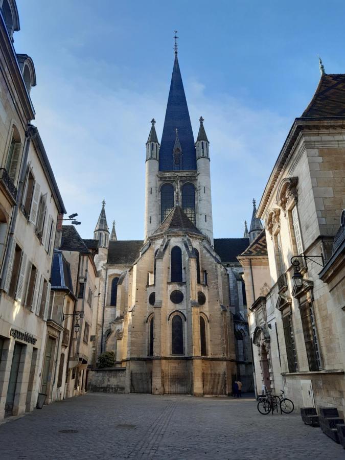 Le Jeannin, Magnifique Duplex 6 Prs - Centre Historique De Dijon Exterior photo
